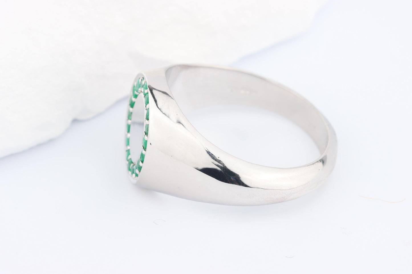 Silver Oval Signet Ring set with Green Emerald Gemstones
