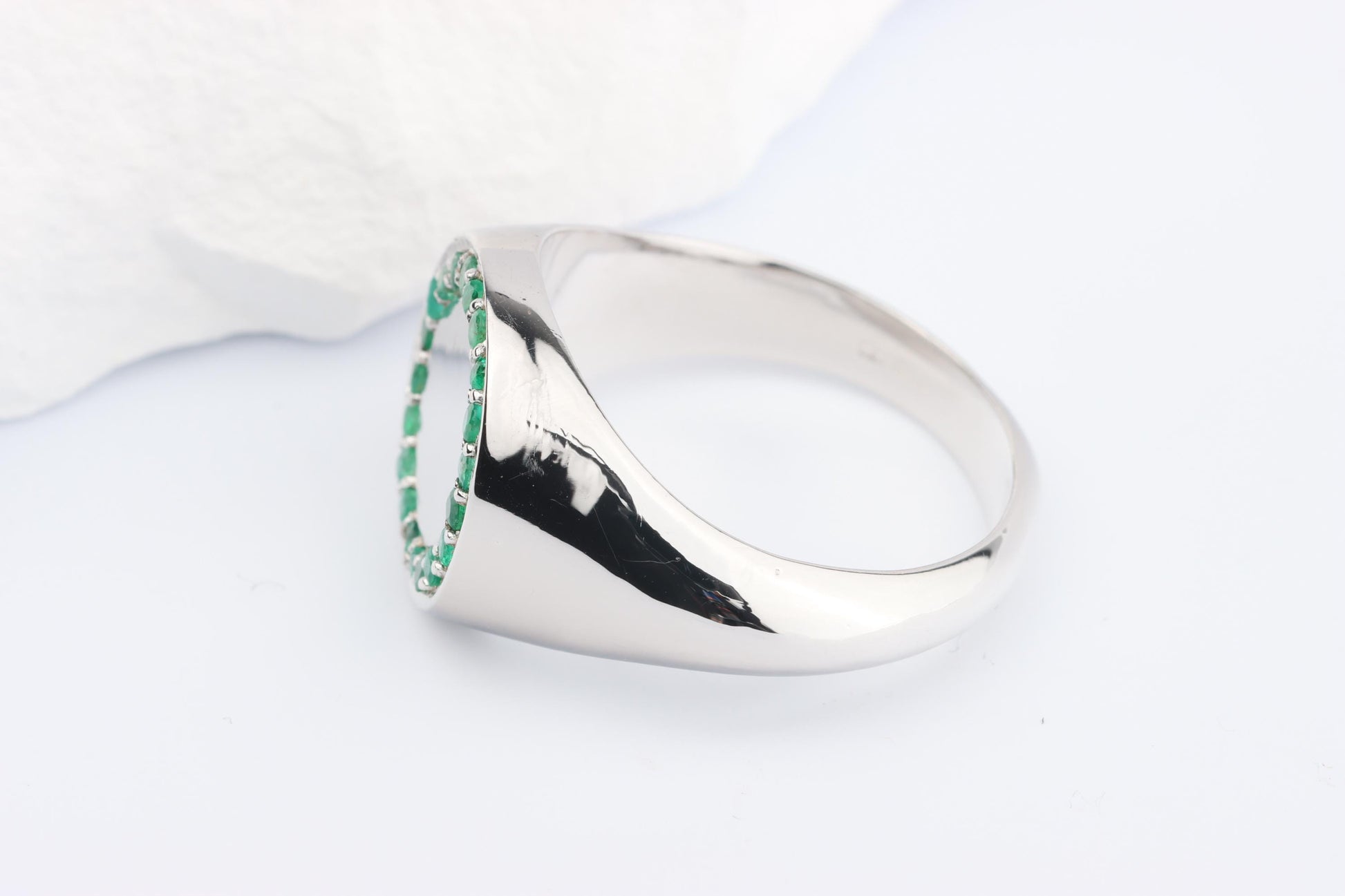 Silver Round Signet Ring set with Green Emerald Gemstones