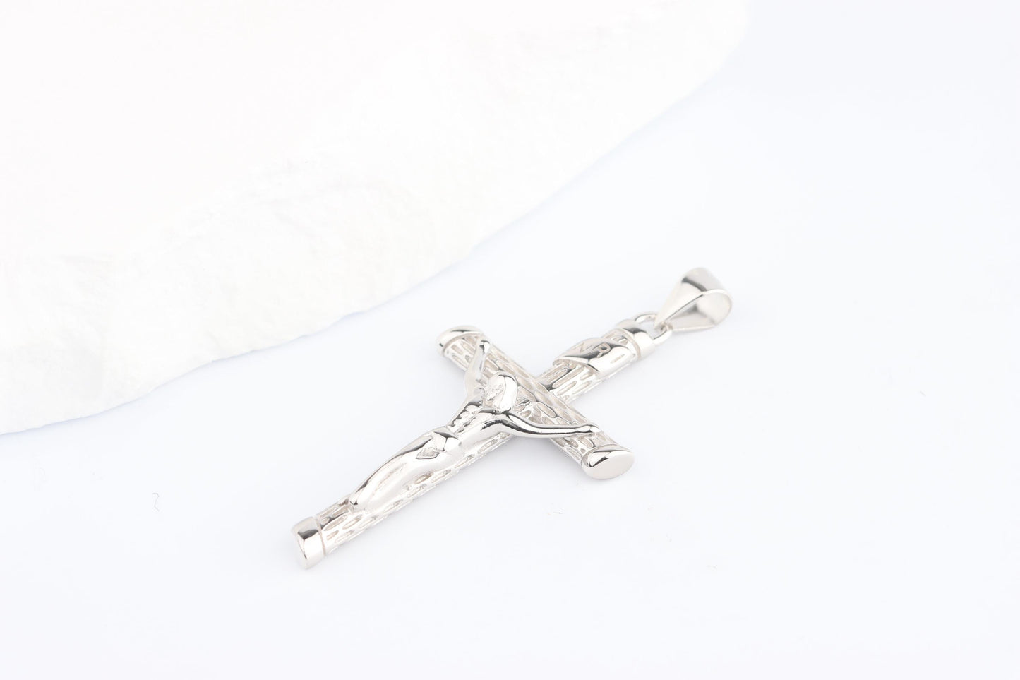 Sterling Silver 925 Small INRI Jesus of Nazareth Cross Crucifix Pendant Necklace