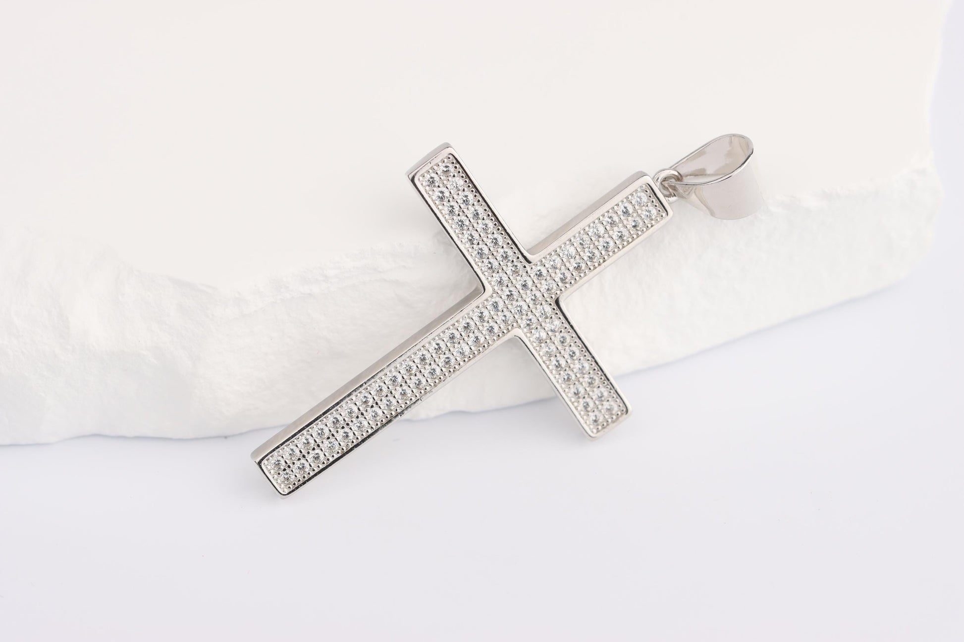 Sterling Silver 925 CZ set Classic Cross Pendant Necklace
