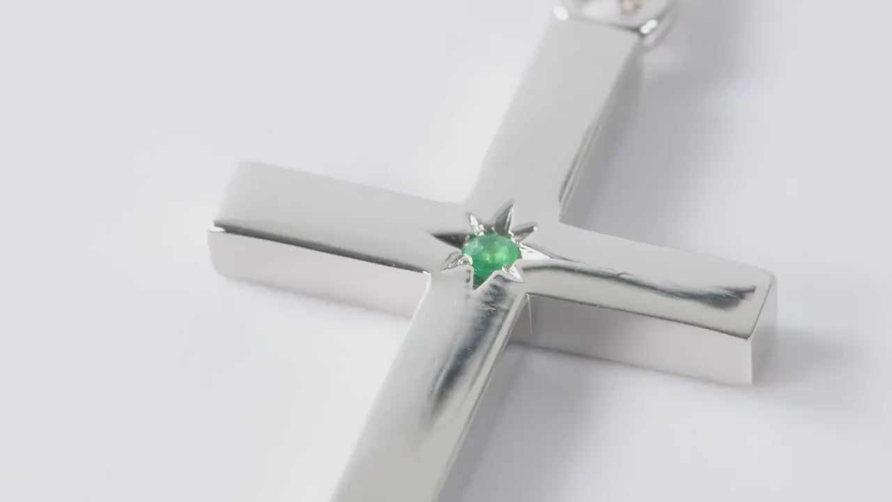 Silver Cross Pendant set with Emerald Gemstone